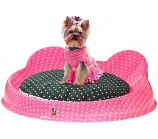 Luxury-dog-bed-pink-color-with-white-dots